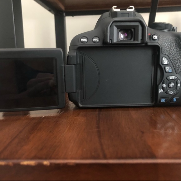 Canon t5i camera + accessories! - Picture 4 of 10